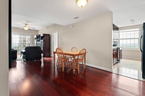 195 14th St, Atlanta GA  30318-7827 exterior