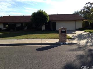 2462 Falling Oak Dr, Riverside, CA 92506-5060