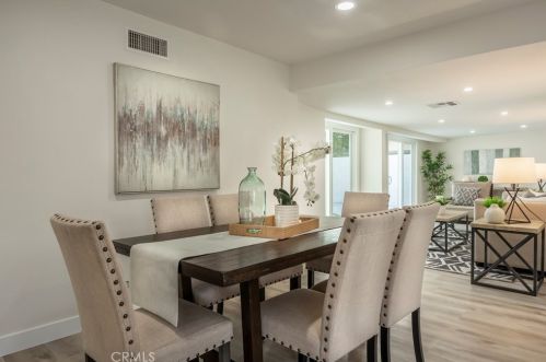 8212 Munster Dr, Huntington Beach CA  92646-5025 exterior