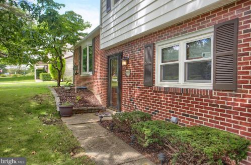 5998 Timothy Rd, Harrisburg, PA 17112-3418