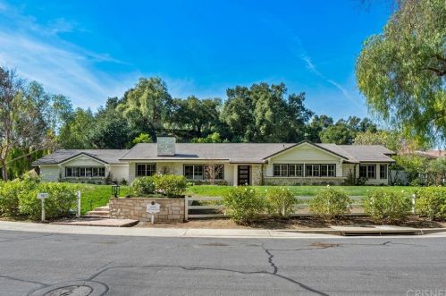 24563 John Colter Rd, Calabasas, CA 91302-1130