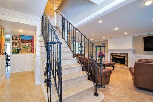 501 West St, Anaheim CA  92801-5951 exterior