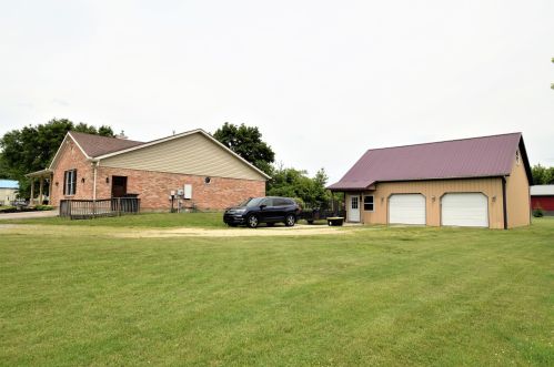 804 Victory Rd, Springfield, OH 45504-3742