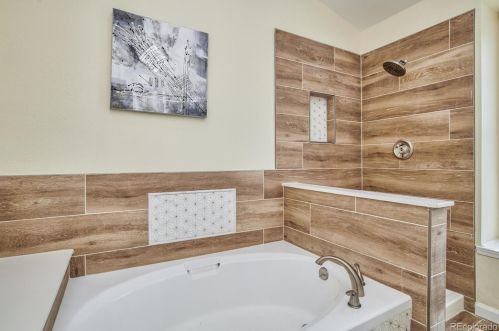 16443 Prentice Ave, Denver CO  80015-4121 exterior