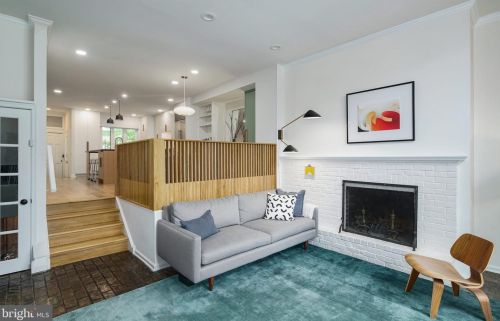 637 Lombard St, Philadelphia PA  19147-1416 exterior