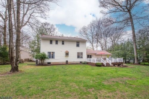 6 Patty Ln, Dover NJ  07869-4735 exterior
