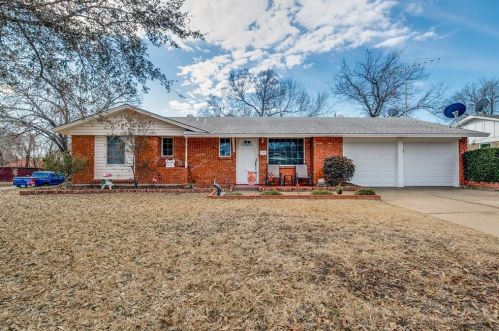 5716 Bonnie Wayne St, Fort Worth, TX 76117-2115
