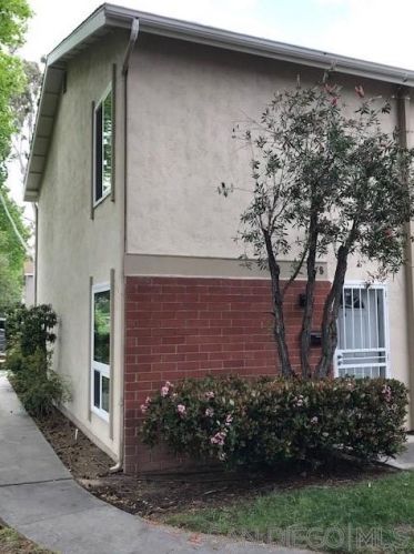 7878 Camino Jonata, San Diego, CA 92122-1812