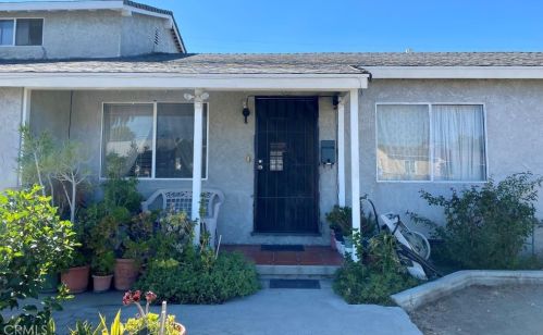 8801 Hazeltine Ave, Van Nuys, CA 91402-2520