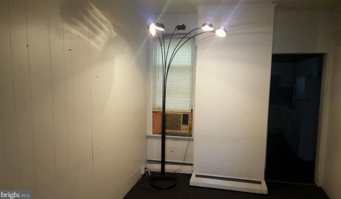 30 Woodland St, Trenton NJ 08610-6147 exterior