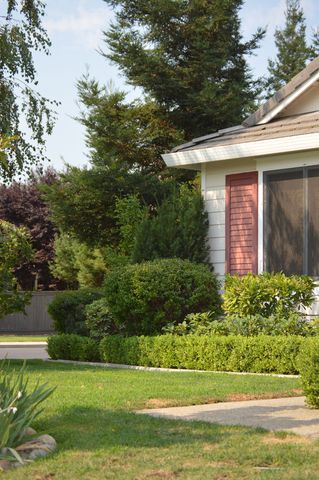 1905 Vermont St, Gridley, CA 95948-2053