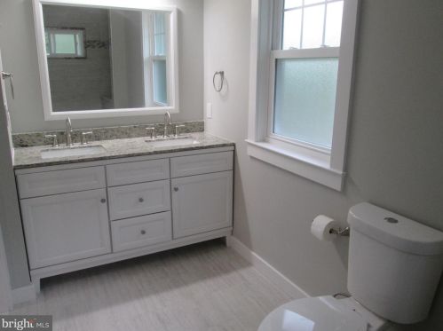 1105 Sycamore St, Haddon Heights NJ  08035-1615 exterior