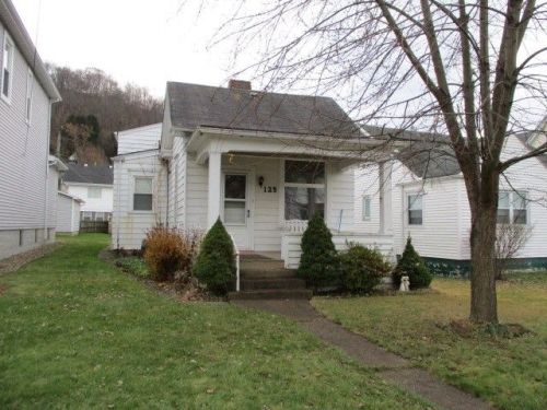 129 Park St, Bethlehem, WV 26003-5925
