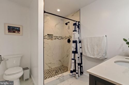 2912 Newcastle Ave, Silver Spring MD 20910-1216 exterior