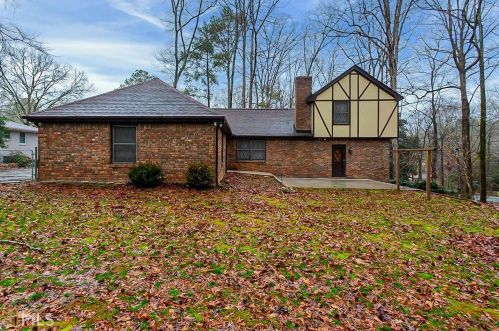 2550 Amalfi Dr, Conyers GA  30012-2957 exterior