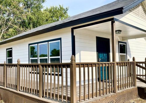 4451 6th Ave, Fort Worth TX  76115-2201 exterior