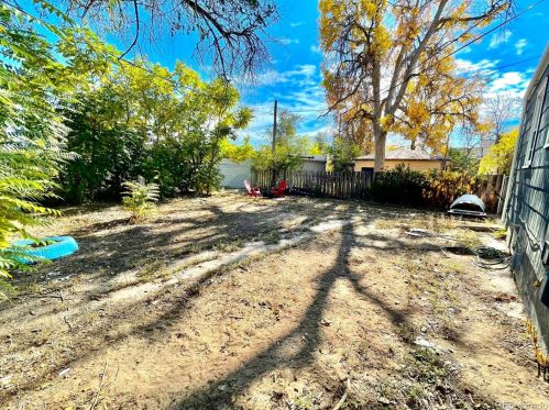 2038 6th Ave, Greeley CO  80631-7106 exterior