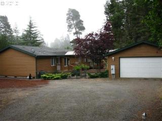 4907 Heceta Beach Rd, Florence, OR 97439-9102