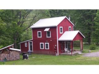 1513 Faybrook Rd, Sharon VT  05065-6758 exterior