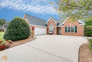 84 Meadowcreek Dr, Jefferson, GA 30549-3690