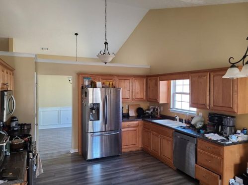 211 Sandstone Dr, Hampton, GA 30228-5543