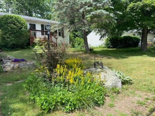 60 Morrill St, Laconia, NH 03246-2844