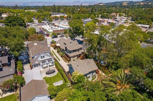 221 Almendra Ave, Los Gatos, CA 95030-7211