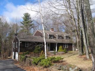 233 Crestview Dr, Jaffrey, NH 03452-5527