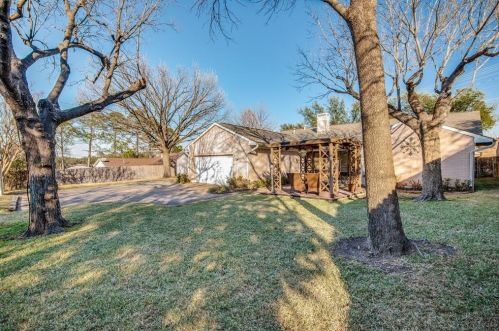 3919 Story Rd, Irving TX  75038-5926 exterior