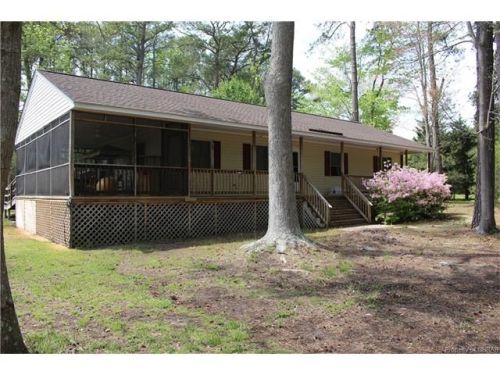 6194 New Point Comfort Hwy, Shadow, VA 23163-2113
