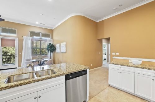 57 Kempton, Irvine CA  92620-2139 exterior