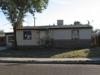 428 Florence St, Ridgecrest, CA 93555-3607