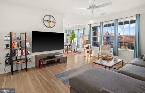 1037 Timberlake Dr, Trenton NJ  08618-1464 exterior