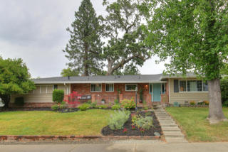 4514 Northampton Dr, Carmichael, CA 95608-1534