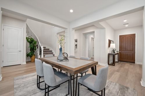 60 Gainsboro, Irvine CA  92620-2187 exterior