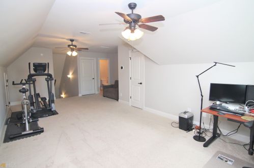 2074 Hiwassee Dr, Bonaire GA  31005-2507 exterior