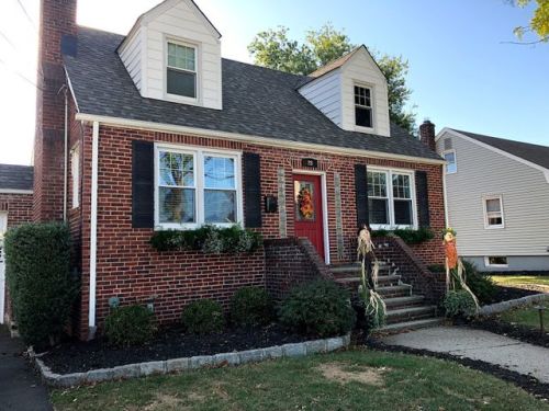 28 Wendell Pl, Clark, NJ 07066-2315