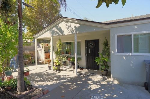 4528 3rd St, Santa Ana, CA 92703-3134