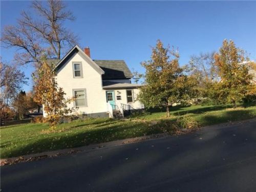 242 6th Ave, Spectacle Lake, MN 55008-1228