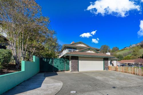 100 Viewmont Ln, Vacaville, CA 95688-3535