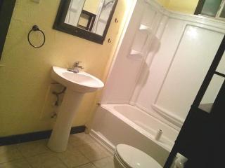 515 28th St, Houston TX  77008-1913 exterior