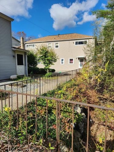 617 Knotty Oak Rd, Coventry, RI 02816-8224