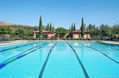 38 Latitude, Irvine CA  92618-8821 exterior