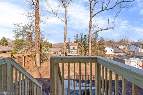 8114 Drayton Ln, Springfield VA  22151-1814 exterior