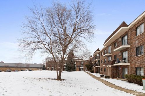 962 Rohlwing Rd, Addison, IL 60101-6141