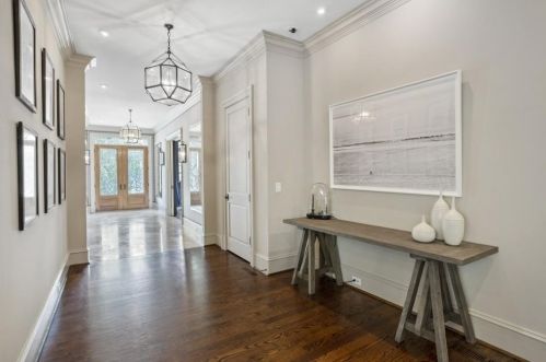 876 Berkshire Rd, Atlanta GA  30324-4930 exterior