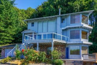 5830 86th Pl, Mukilteo, WA 98275-3108