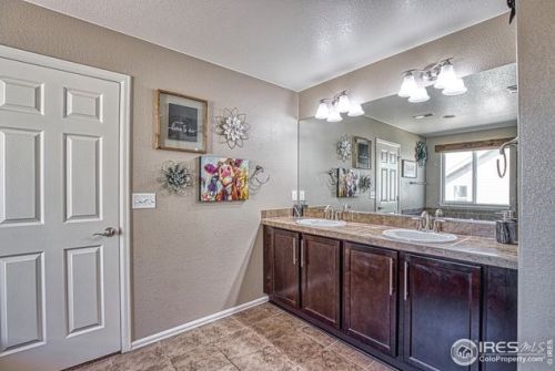 2083 Bayfront Dr, Fort Collins CO  80550-3590 exterior