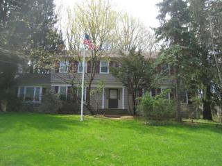 2 Beverly Dr, Holmdel Village, NJ 07733-1302