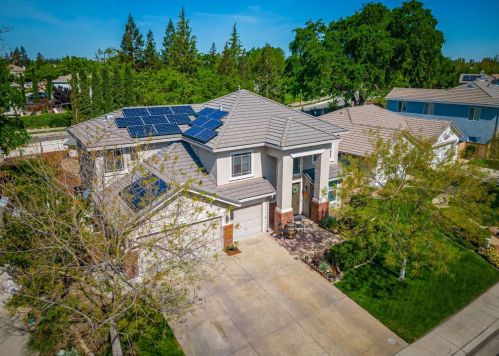 3733 Grand Point Ln, Elk Grove, CA 95758-4638
